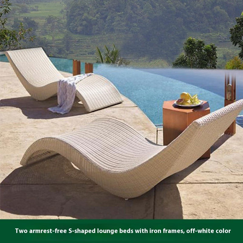 Outdoor Rattan Sun Lounger S-Shaped for Garden, Balcony, Patio, Poolside & Beach