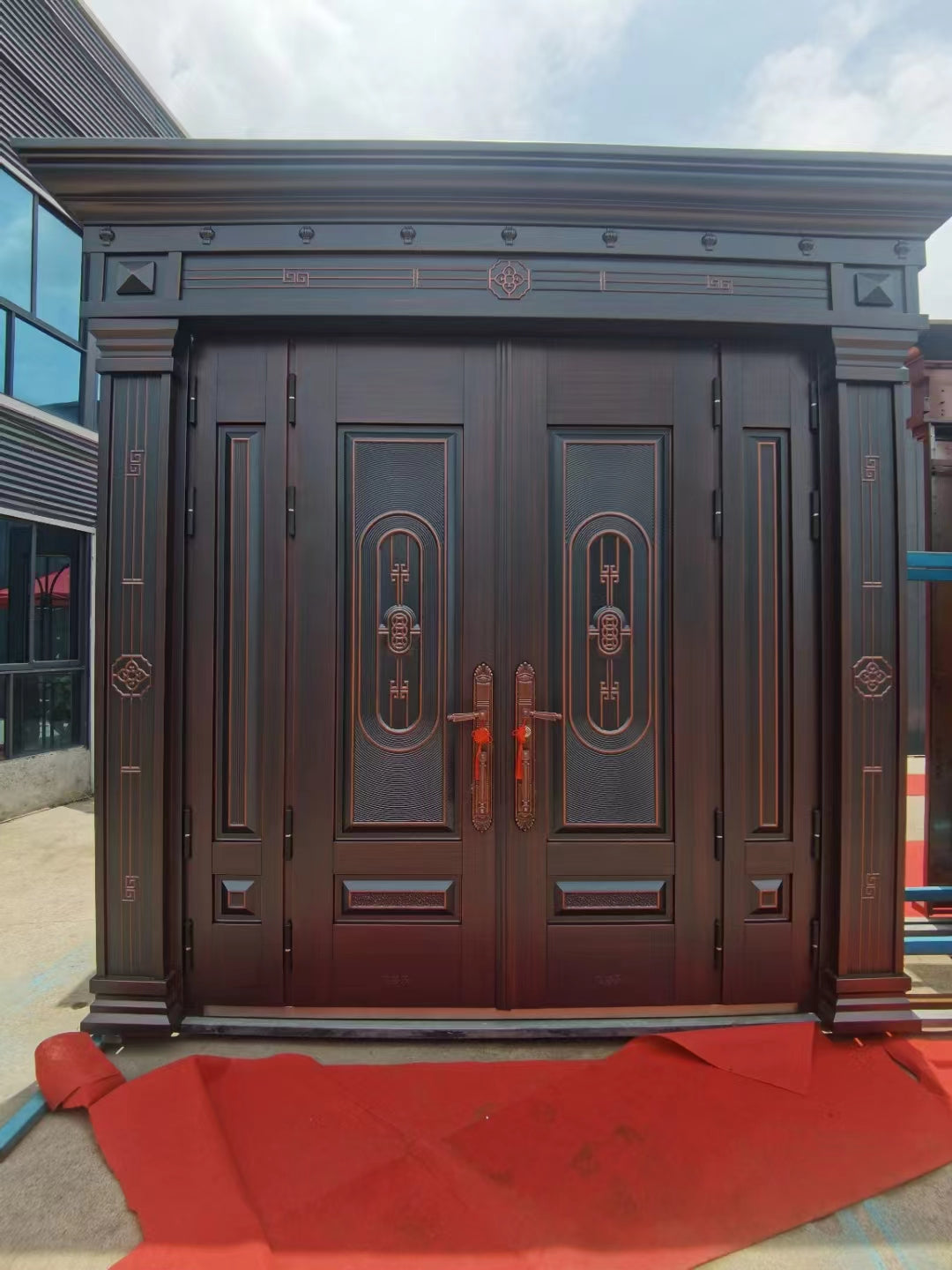 Zinc Alloy Double Swing Gate – Villa Entrance Door for Rural Homes and Courtyards