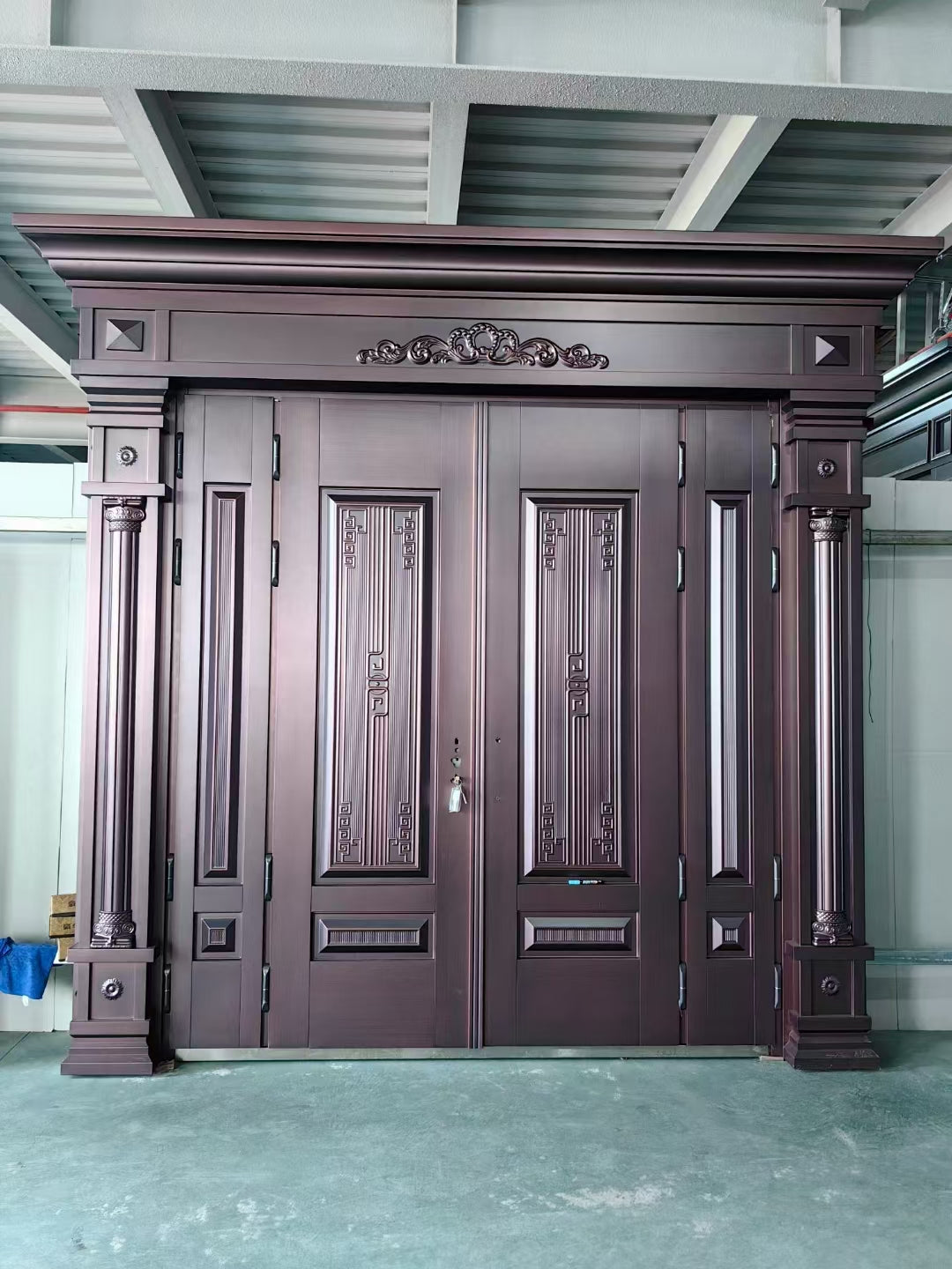 Zinc Alloy Double Swing Gate – Villa Entrance Door for Rural Homes and Courtyards