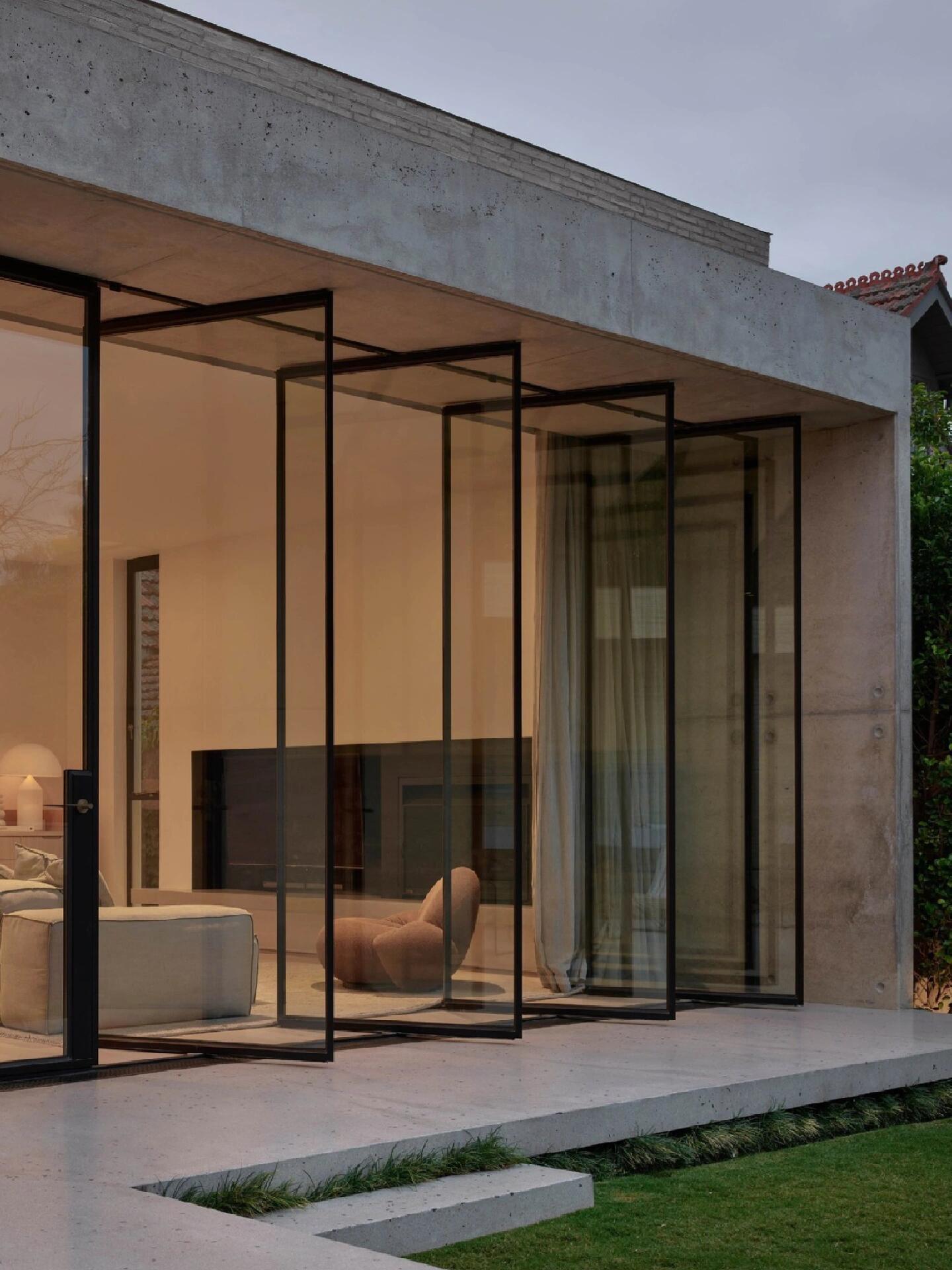 Central Pivot Glass Door with Ultra-Slim Frame & Electric Sliding Function