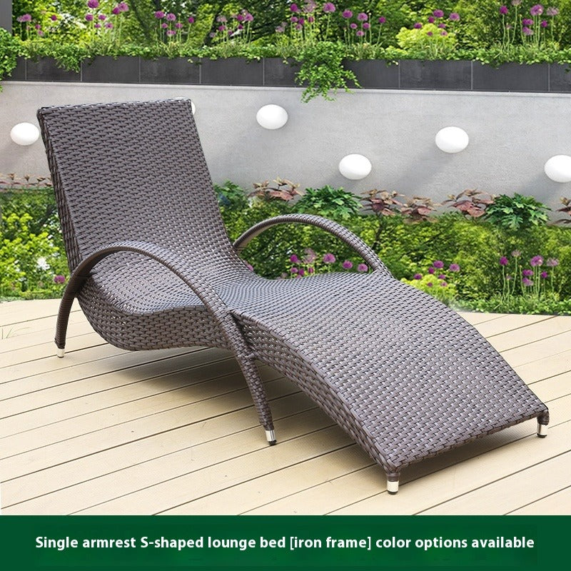 Outdoor Rattan Sun Lounger S-Shaped for Garden, Balcony, Patio, Poolside & Beach